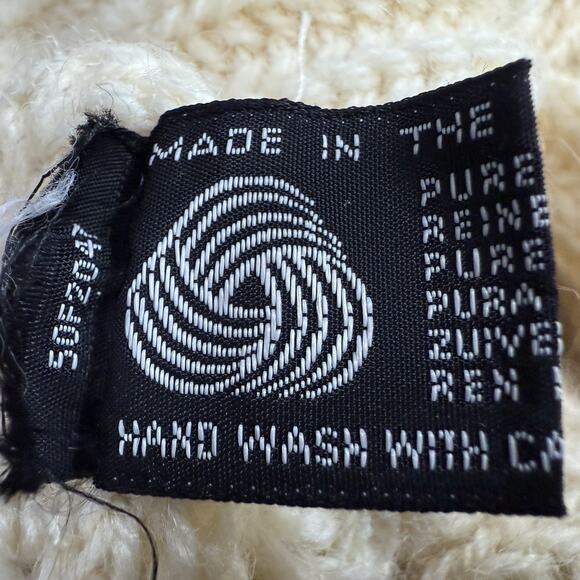 Shirt - Picture 7 of 8